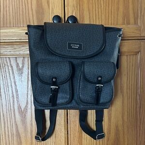 GUESS Black Logo-Print Backpack with Front Pockets